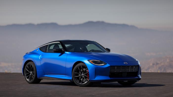 Nissan Z: V6  400    
